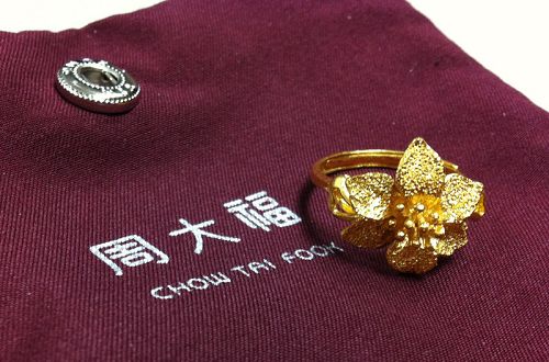 周大福黄金首饰