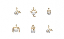 FENDI Zodiac星座挂饰胶囊系列