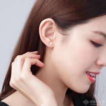 钻石耳钉多少钱一对 钻石耳钉价格