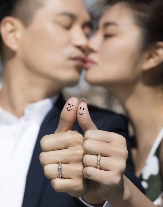 安以轩结婚戒指