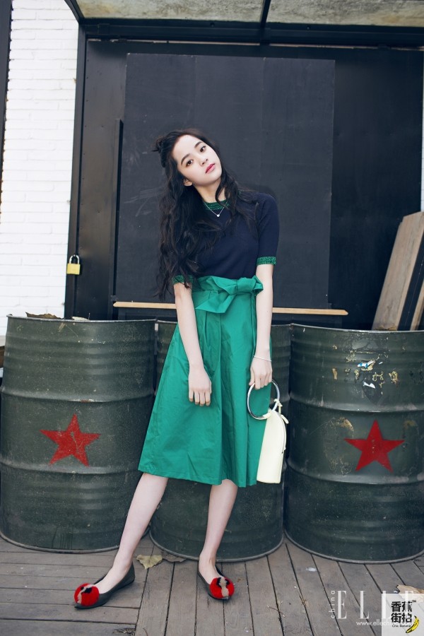 欧阳娜娜佩戴De Beers Eternity系列珠宝