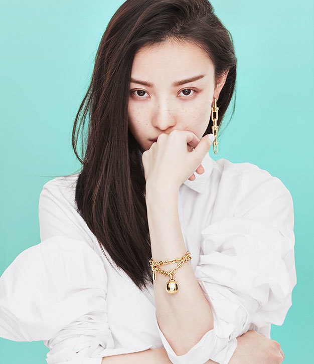 倪妮演绎蒂芙尼全新Tiffany HardWear系列珠宝