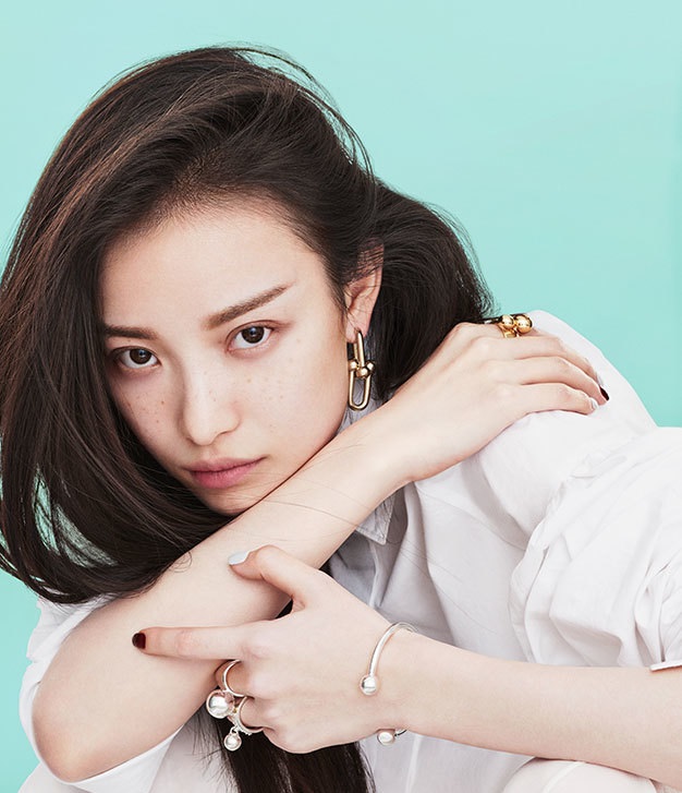 倪妮演绎蒂芙尼全新Tiffany HardWear系列珠宝