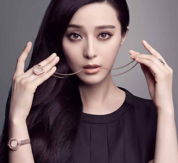 女人戴珠宝和不戴珠宝的区别