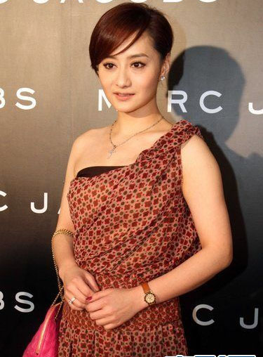 陈德容5克拉钻戒