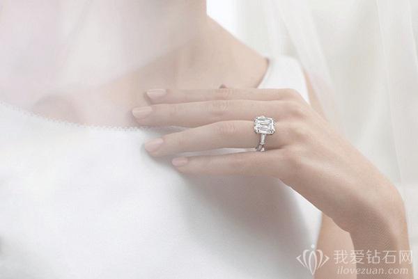 结婚钻戒