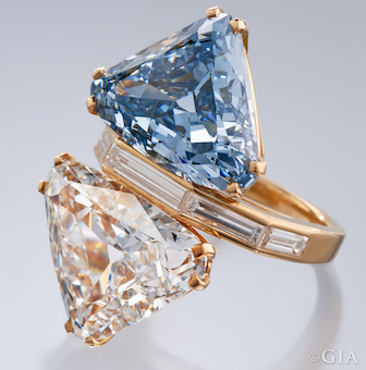 Bulgari Blue (宝格丽蓝钻)