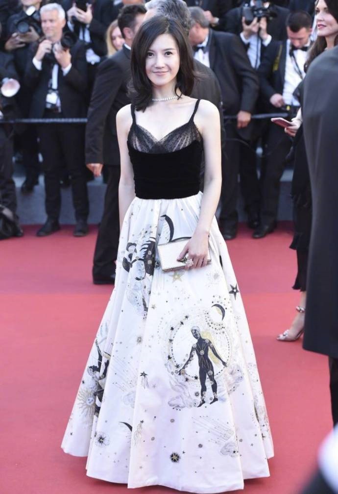 杨子姗佩戴萧邦珠宝