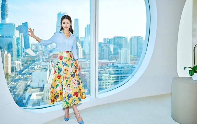 林心如佩戴蒂芙尼珠宝亮相电影首映发布会