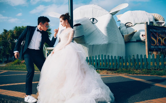 刘诗诗结婚钻戒与婚纱美照（图）1