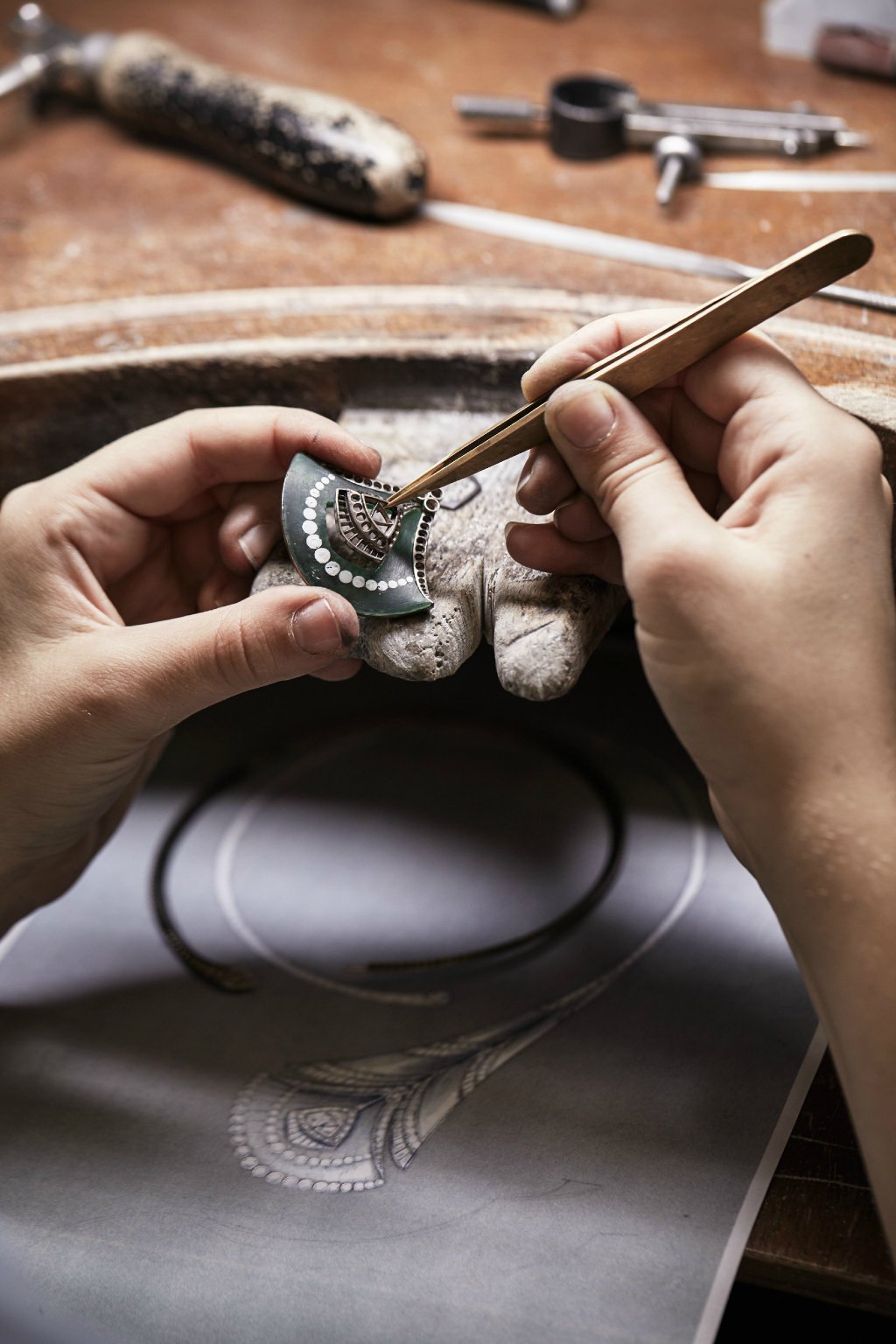 Boucheron宝诗龙Plume de Paon钻石腕表制作