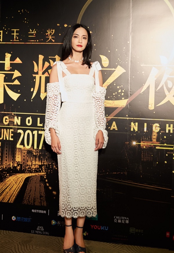 姚晨佩戴宝诗龙珠宝