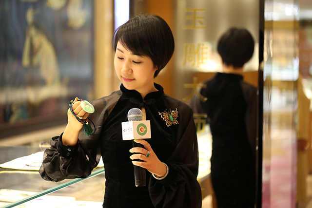 七彩云南“女人花”系列翡翠珠宝全新亮相