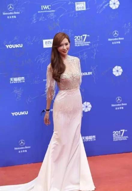 林志玲佩戴海瑞温斯顿珠宝