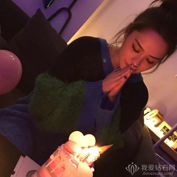 求婚钻戒