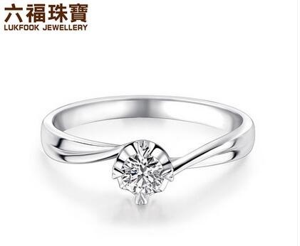 六福珠宝钻戒