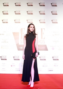 新晋女神迪丽热巴与戴比尔斯钻石