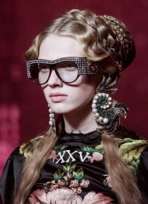 古驰Gucci 2017春夏米兰时装秀 珠宝抢眼