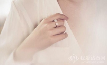 什么样的戒指适合母亲佩戴 送给母亲的戒指款式