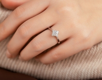 买钻石别被品牌套路！看这5点才靠谱