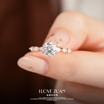 婚戒钻石怎么选不踩坑？5 大血泪教训，别再当大冤种！